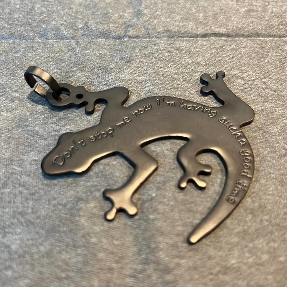 Sasha’s state of mind- black metal lizard for necklace